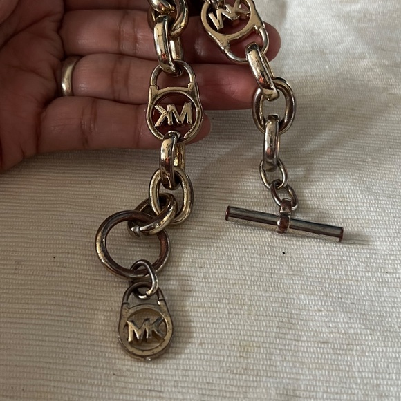 Michael Kors MK Fulton Toggle Link Bracelet - Picture 2 of 3